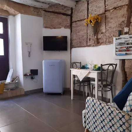 Casa vacanze Cozy Loft In The Heart Of