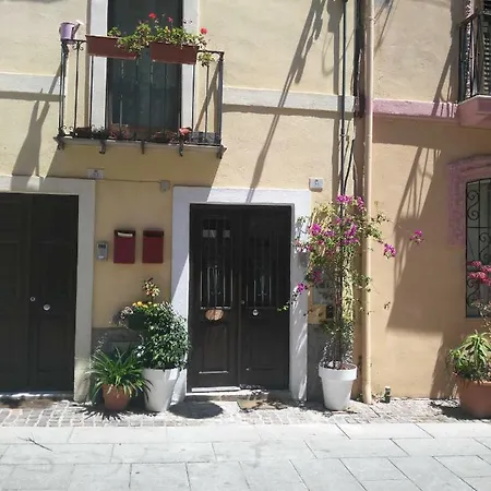Cozy Loft In The Heart Of Cagliari